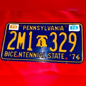 Pennsylvania Vintage 1973-74 Bicentennial License Plate 76’. 2M1-329